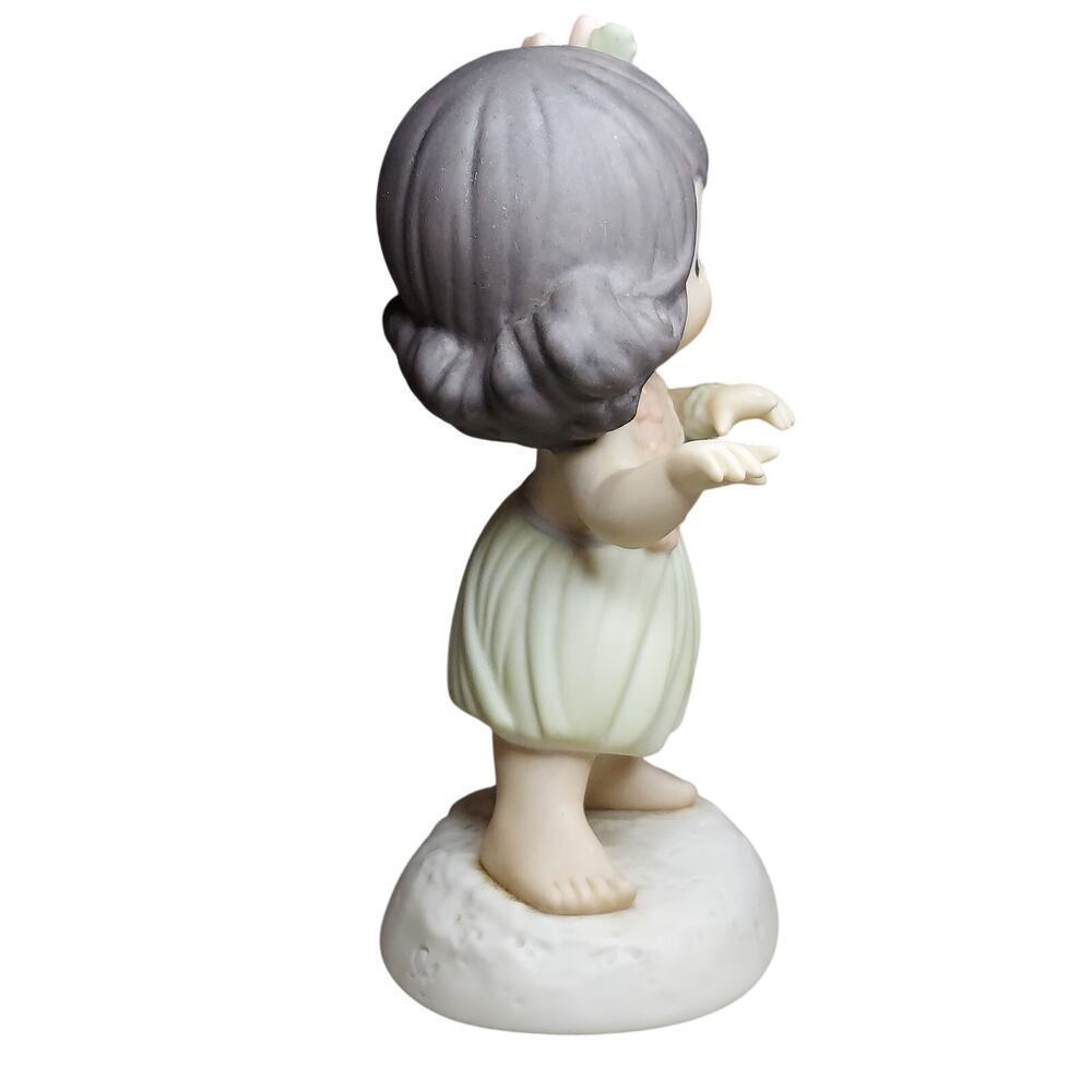 Precious Moments Vintage (1995) "Happy Hula Days" Hawaiian Hula Dancer Figurine - Picture 4 of 5
